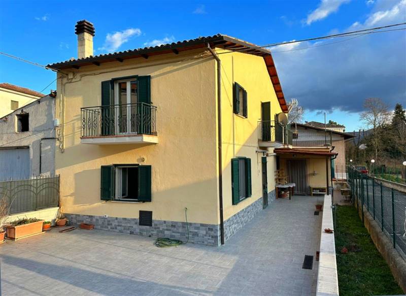 casa indipendente in vendita a Navelli