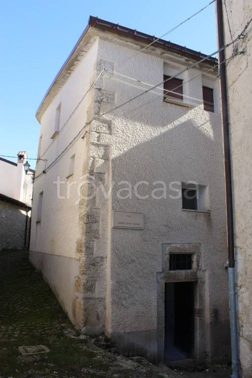appartamento in vendita ad Ocre in zona San Martino