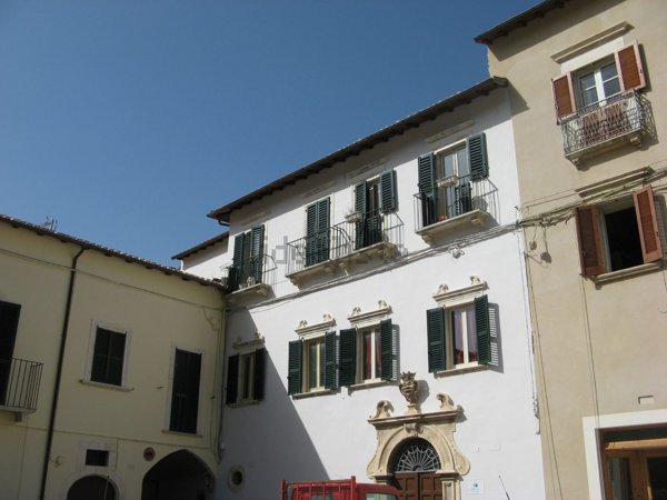 casa indipendente in vendita ad Ofena