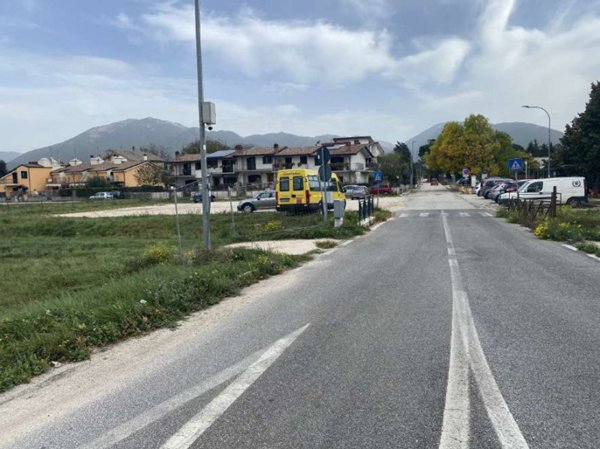 casa indipendente in vendita ad Oricola