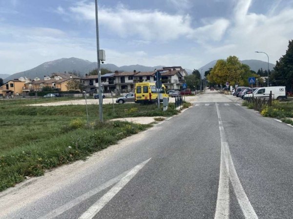 casa indipendente in vendita ad Oricola