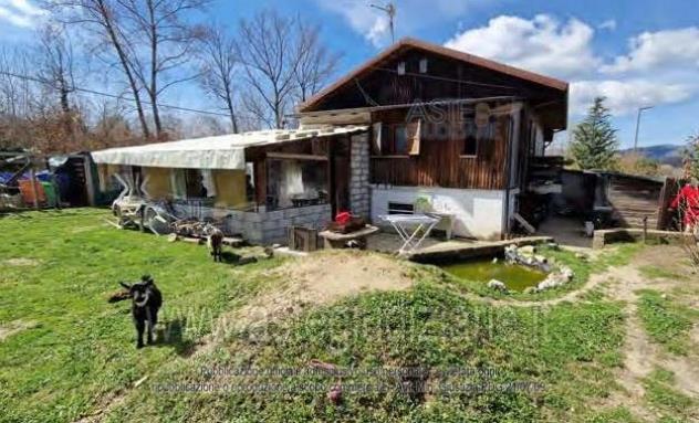 casa indipendente in vendita ad Oricola