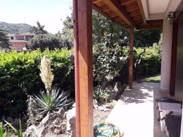 casa indipendente in vendita ad Oricola