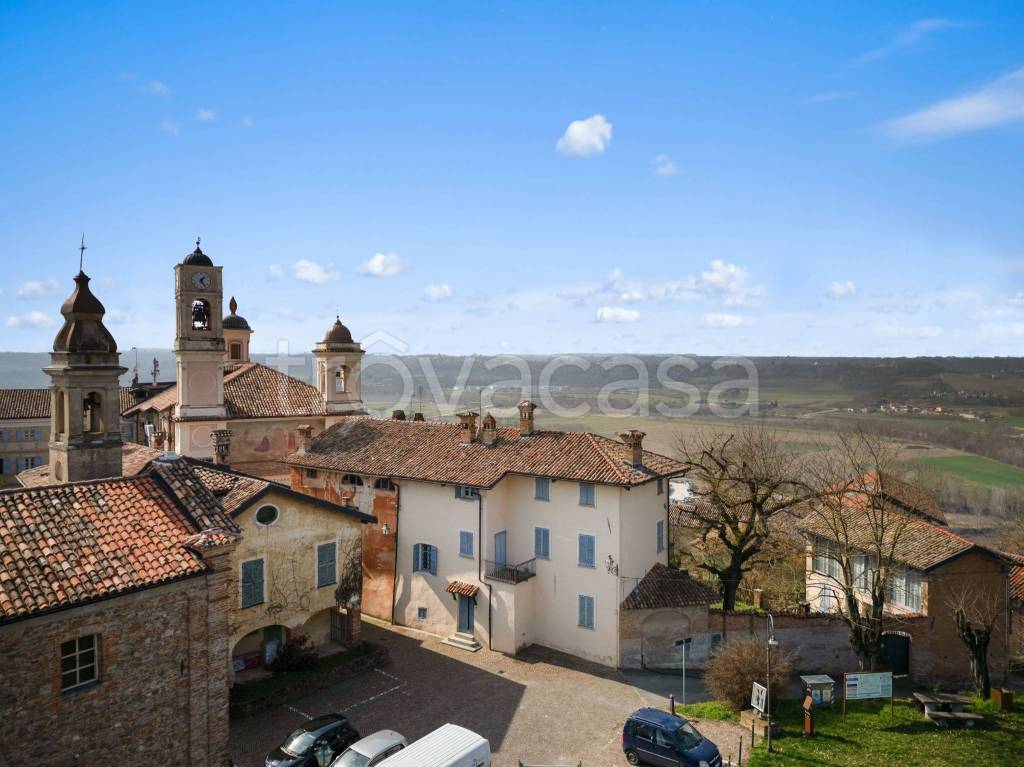 casa indipendente in vendita a Monchiero