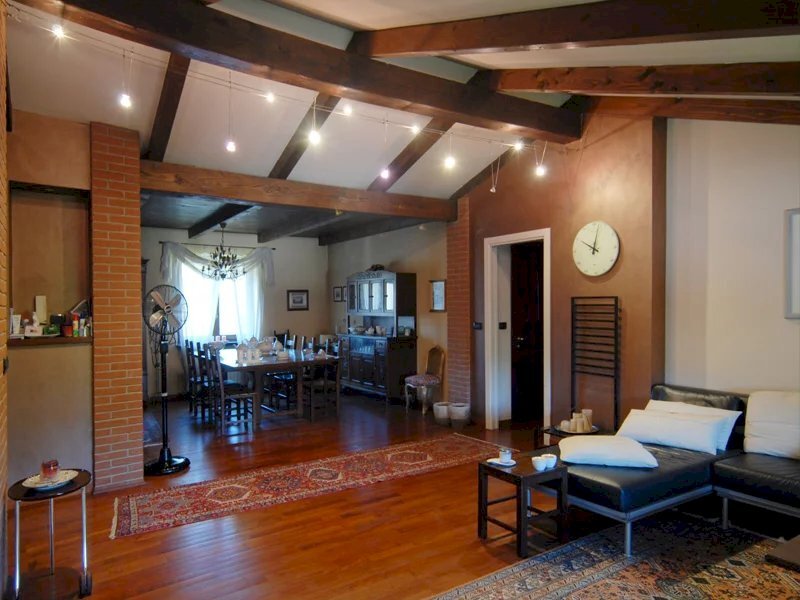 casa indipendente in vendita a Monchiero