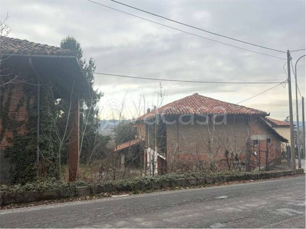 casa indipendente in vendita a Monchiero