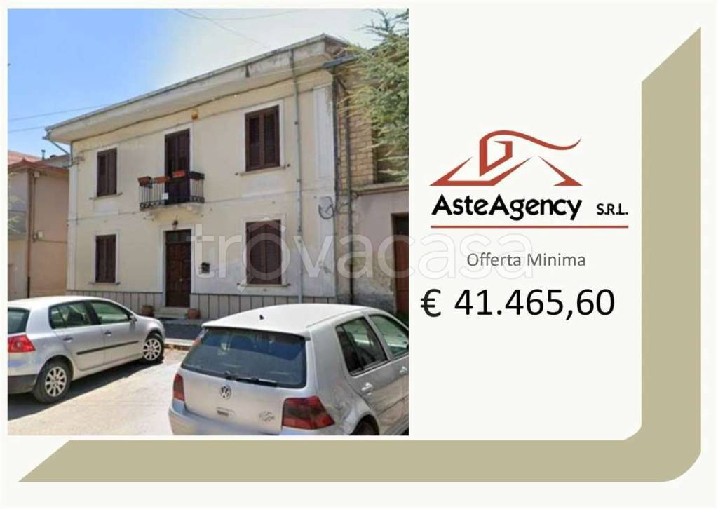 casa indipendente in vendita ad Ortucchio