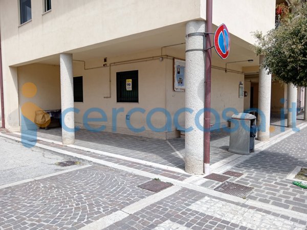 attivita commerciale in vendita ad Ortucchio