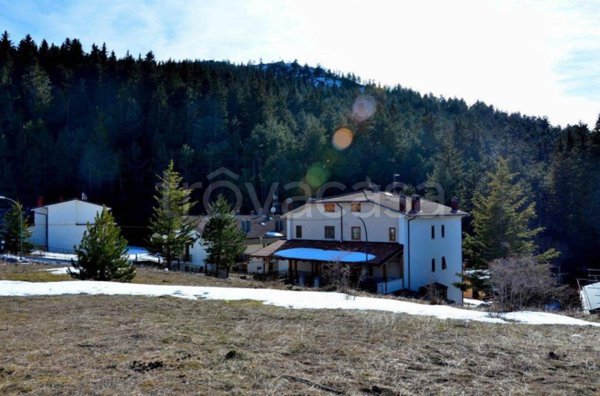 bifamiliare in vendita ad Ovindoli