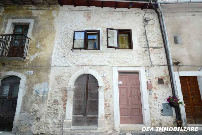 casa indipendente in vendita ad Ovindoli