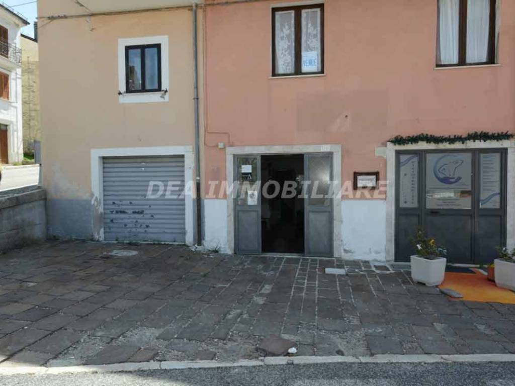 negozio in vendita ad Ovindoli