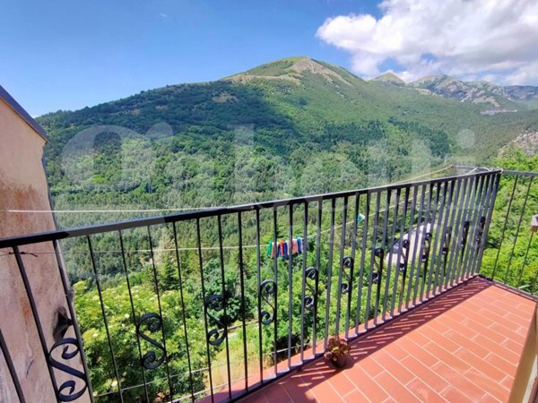 casa indipendente in vendita ad Ovindoli