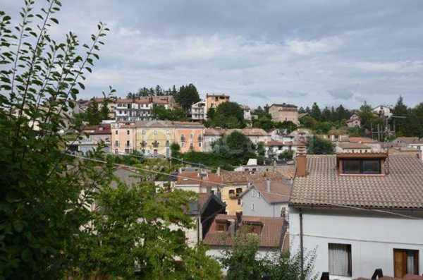 casa indipendente in vendita ad Ovindoli