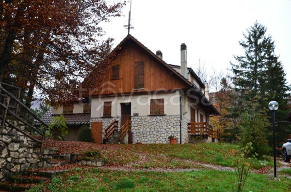 casa indipendente in vendita ad Ovindoli