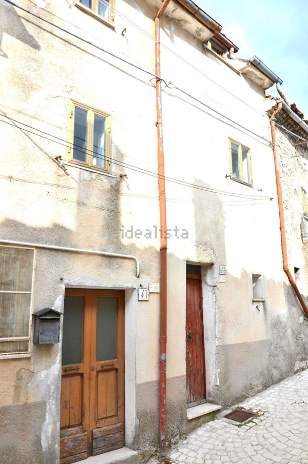casa semindipendente in vendita ad Ovindoli