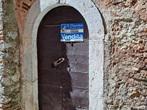 locale commerciale in vendita ad Ovindoli