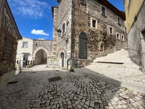 quadrivano in vendita ad Ovindoli