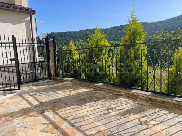 appartamento in vendita ad Ovindoli in zona San Potito