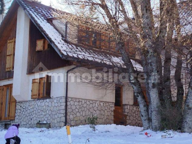 casa indipendente in vendita ad Ovindoli