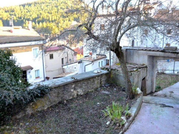 casa indipendente in vendita ad Ovindoli