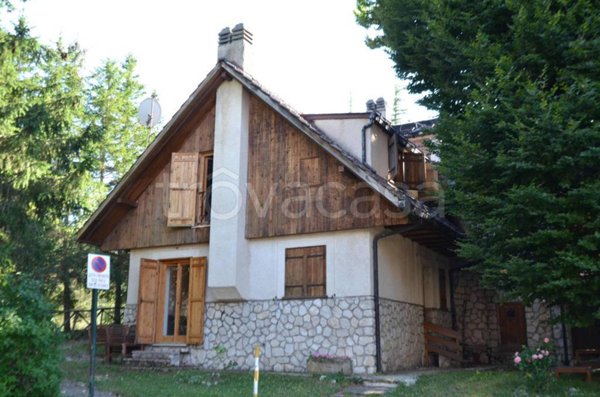 casa indipendente in vendita ad Ovindoli