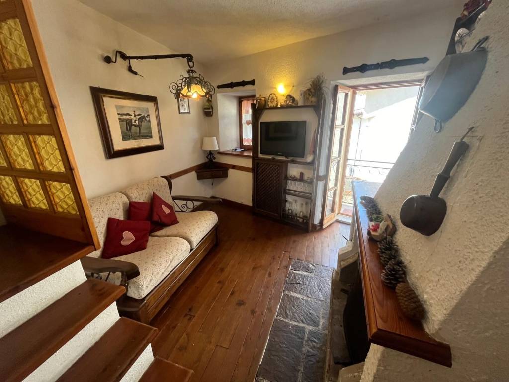casa indipendente in vendita ad Ovindoli