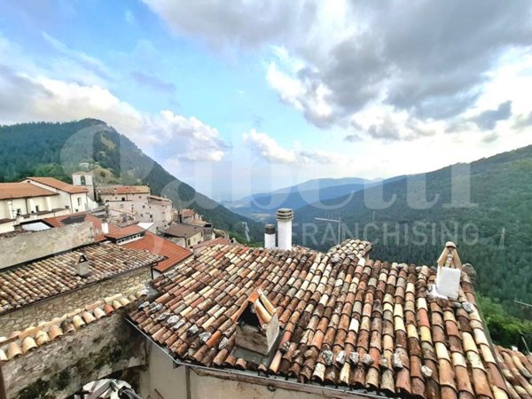 casa indipendente in vendita ad Ovindoli