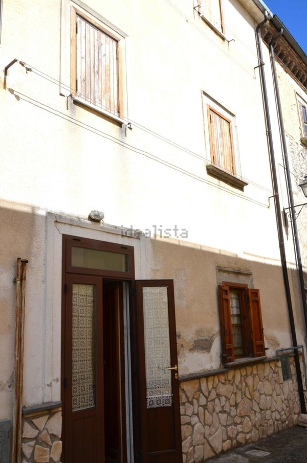 casa indipendente in vendita ad Ovindoli