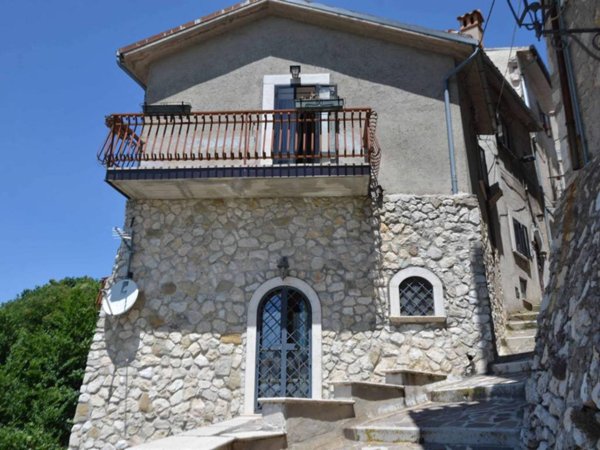 casa indipendente in vendita ad Ovindoli