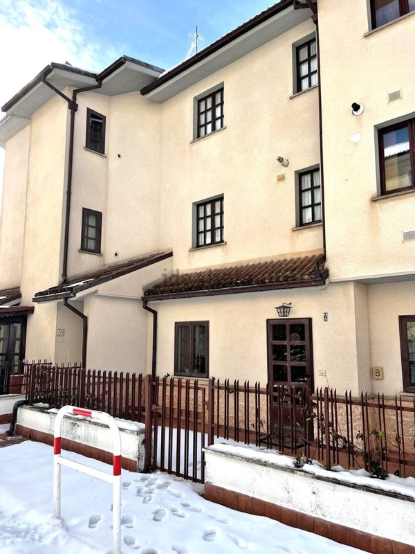 appartamento in vendita ad Ovindoli