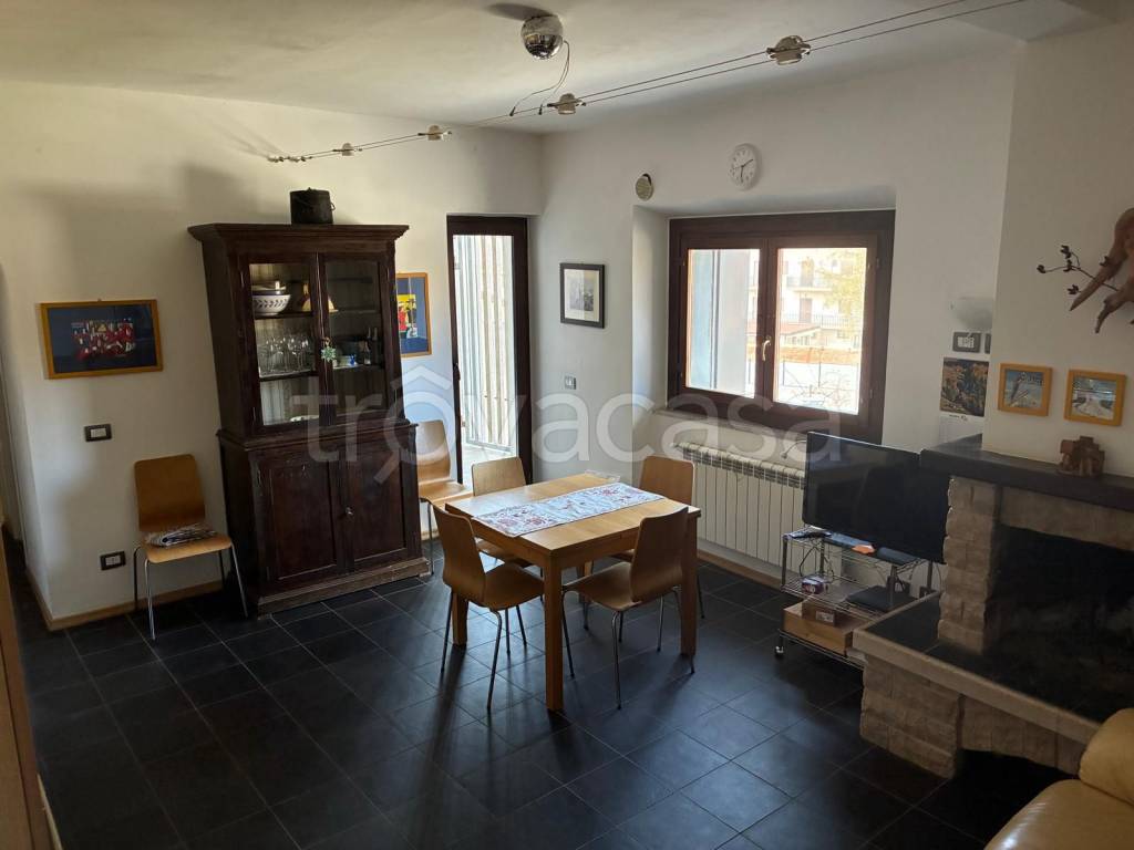appartamento in vendita ad Ovindoli