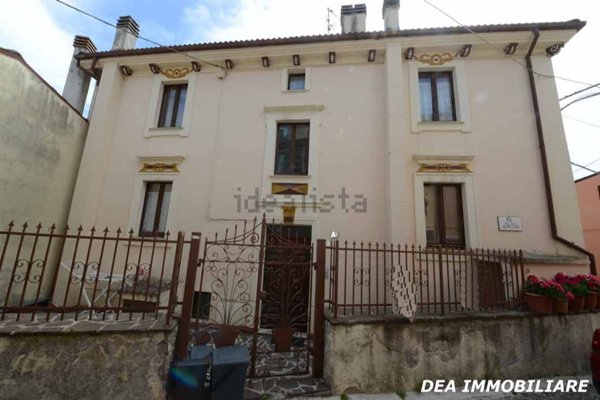 casa indipendente in vendita ad Ovindoli