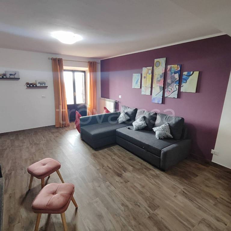 appartamento in vendita ad Ovindoli in zona Casalmartino