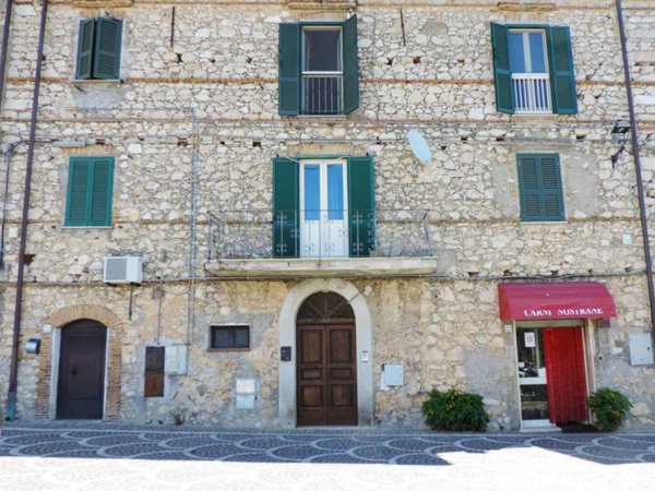 appartamento in vendita a Pereto