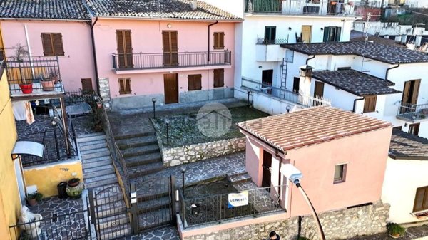 appartamento in vendita a Pereto