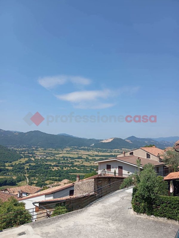 appartamento in vendita a Pereto