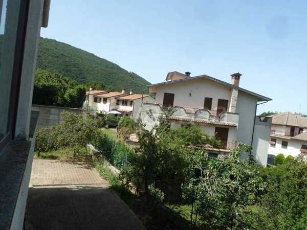 appartamento in vendita a Pereto