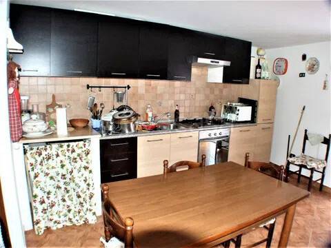 appartamento in vendita a Pereto