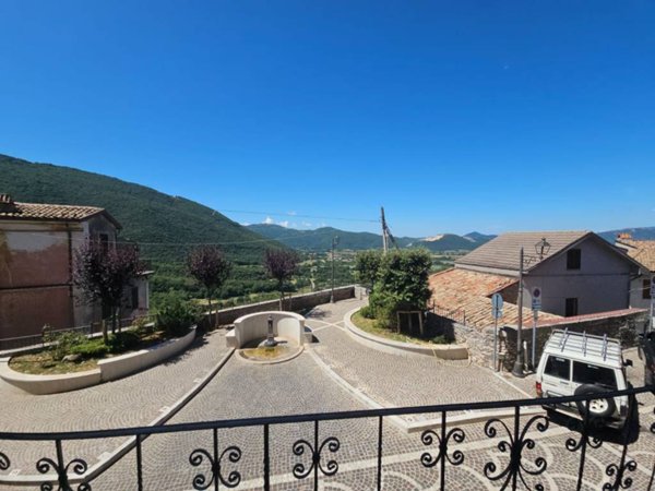 appartamento in vendita a Pereto