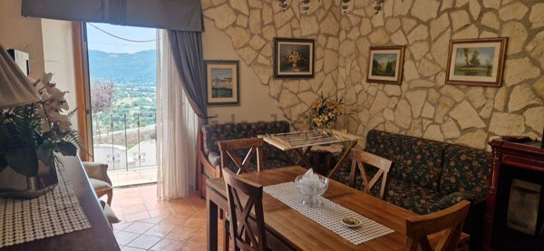 appartamento in vendita a Pereto