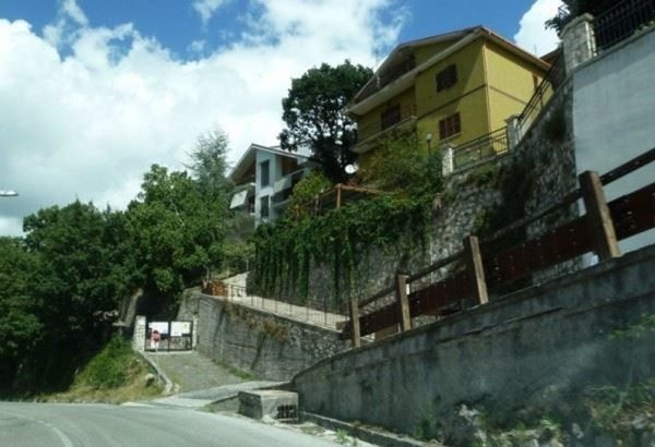 appartamento in vendita a Pereto