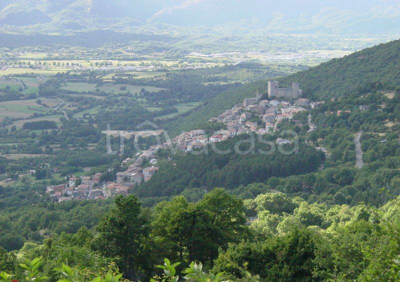 appartamento in vendita a Pereto