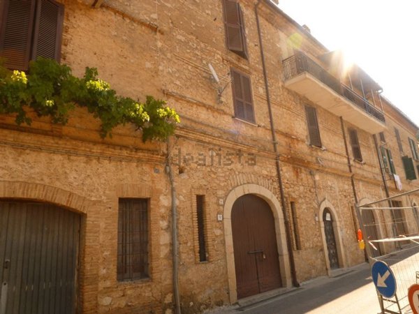 appartamento in vendita a Pereto