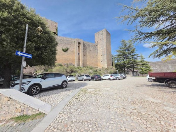 appartamento in vendita a Pereto