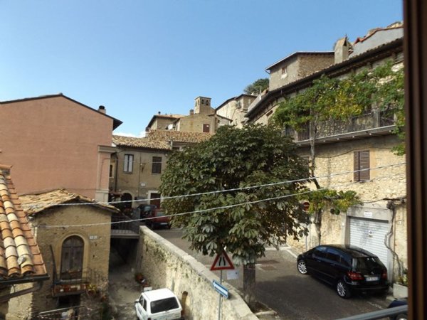 appartamento in vendita a Pereto