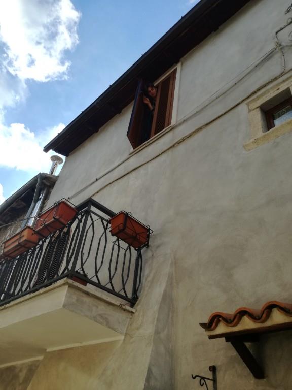 intera palazzina in vendita a Pereto