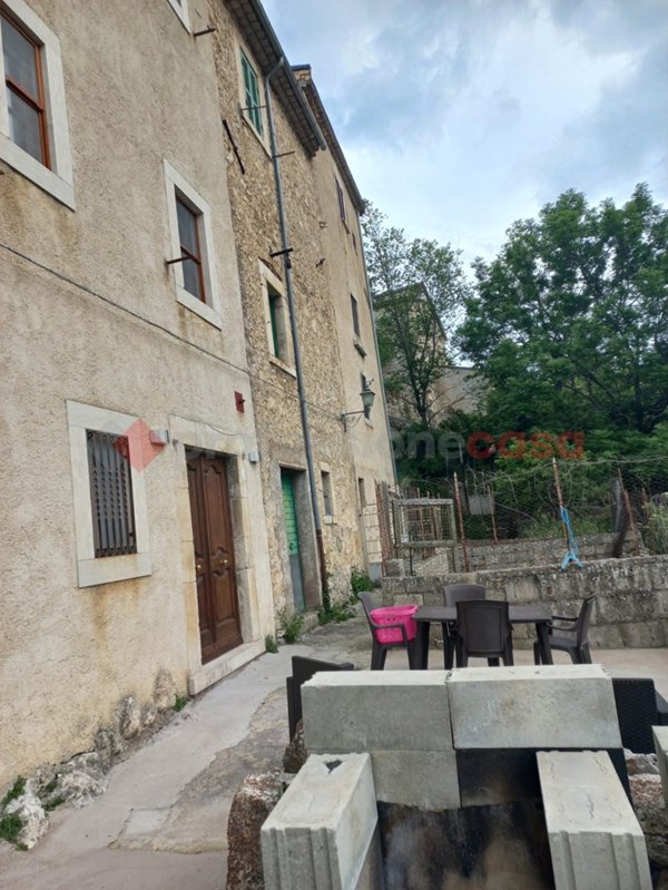 casa indipendente in vendita a Pescasseroli