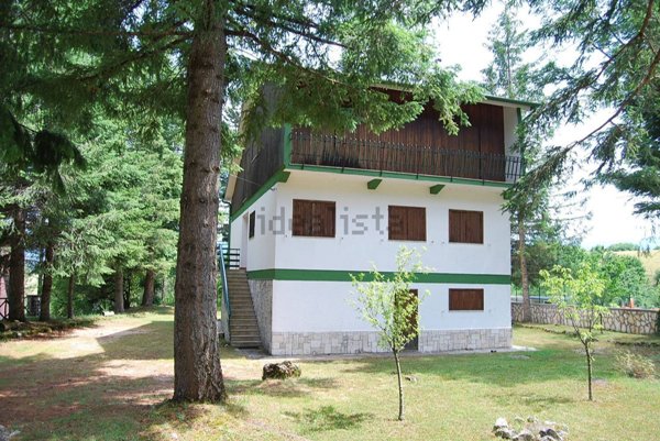 casa indipendente in vendita a Pescasseroli