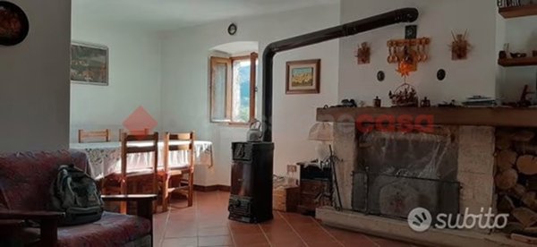 casa indipendente in vendita a Pescasseroli