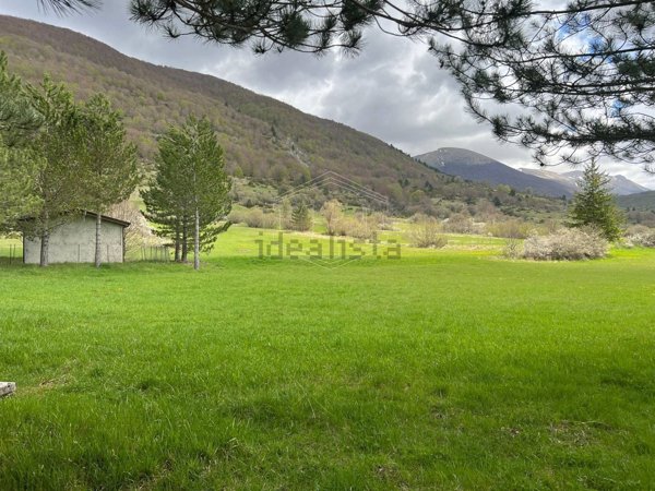 casa indipendente in vendita a Pescasseroli